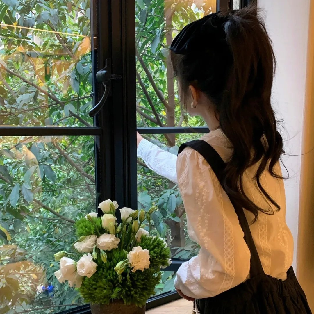 敦君与女朋友